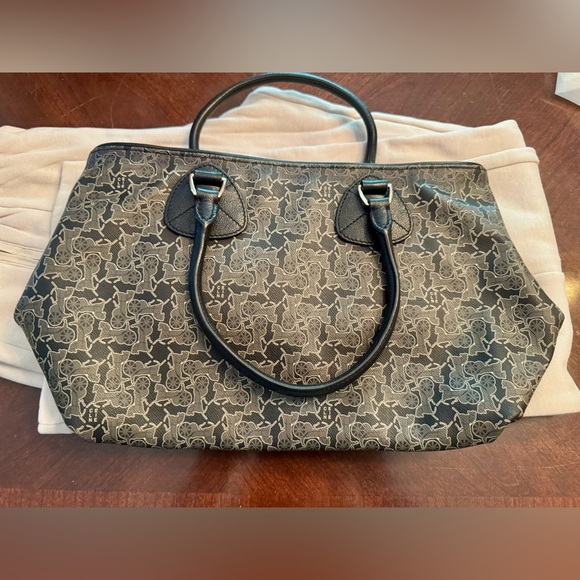 Celine Elegant Black and Gray Women's Vintage Signature Handbag - Picture 1 of 11
